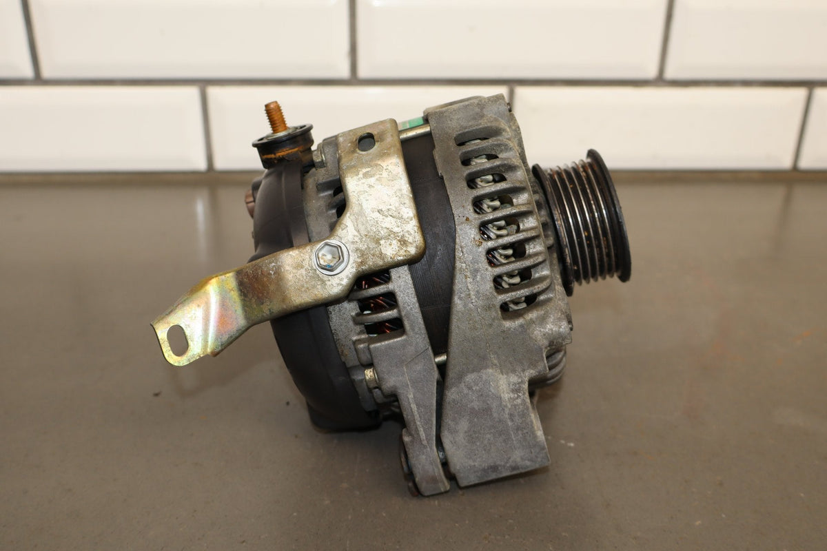 2002 Lexus SC430 Z40 4.3 3UZ-FE Alternator Untested