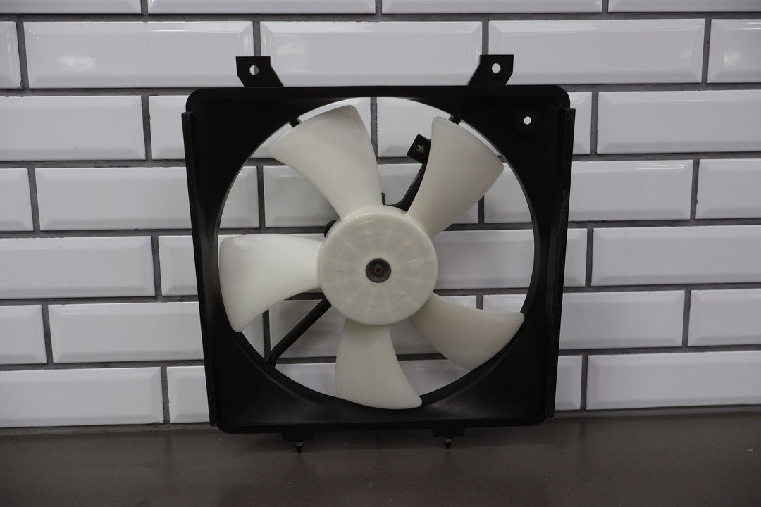 2002 Mazda MX - 5 Miata Left Cooling Fan BP4W15025