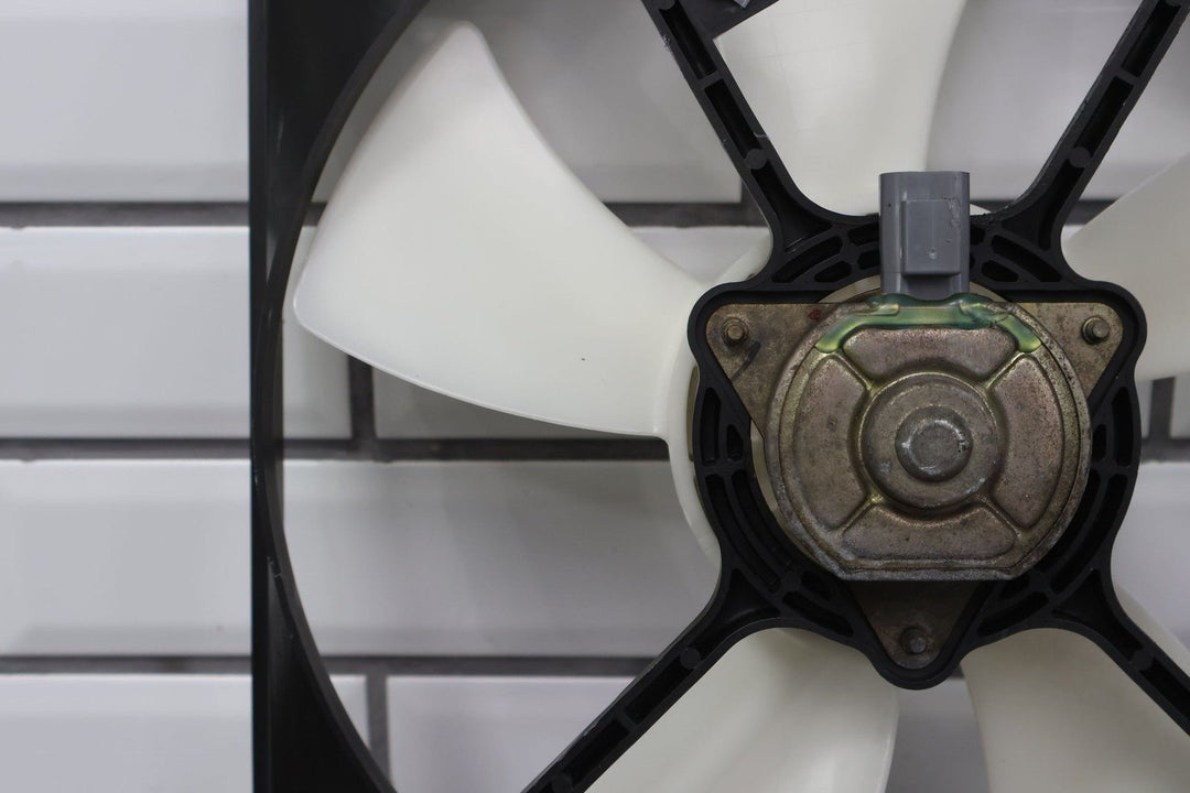 2002 Mazda MX - 5 Miata Left Cooling Fan BP4W15025