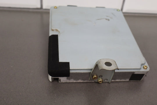 2002 Toyota Land Cruiser (4.7L DOHC V8 2UZFE) Engine Control Module ECU
