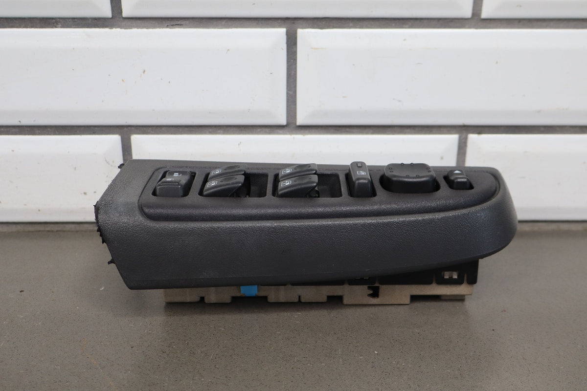 2003-07 Chevy Silverado 2500HD Crew Cab LF Window Master Switch
