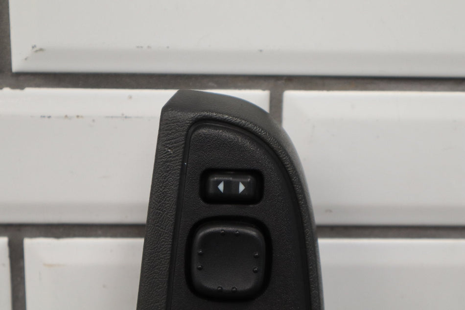2003-07 Chevy Silverado 2500HD Crew Cab LF Window Master Switch