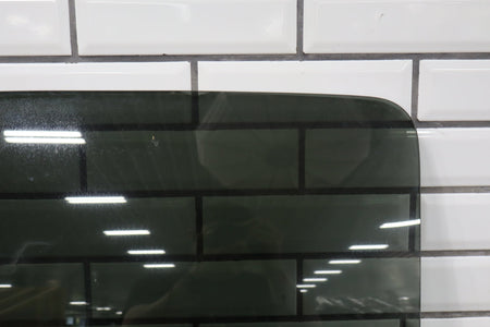 2003-07 Chevy Silverado 2500HD Crew Cab RH Rear Door Window Glass