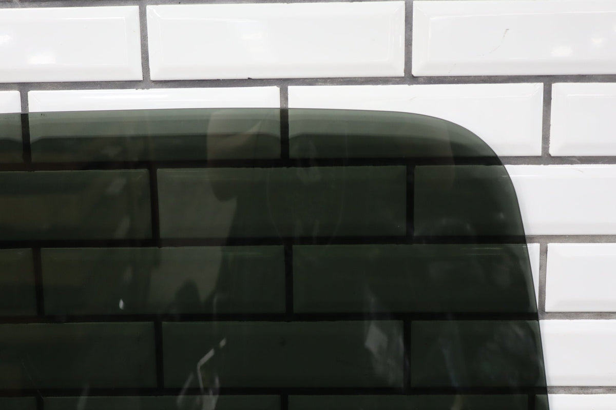 2003-07 Chevy Silverado 2500HD Crew Cab RH Rear Door Window Glass