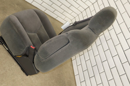 2003-07 Chevy Silverado 2500HD RH Front Cloth Seat Dark Pewter 69