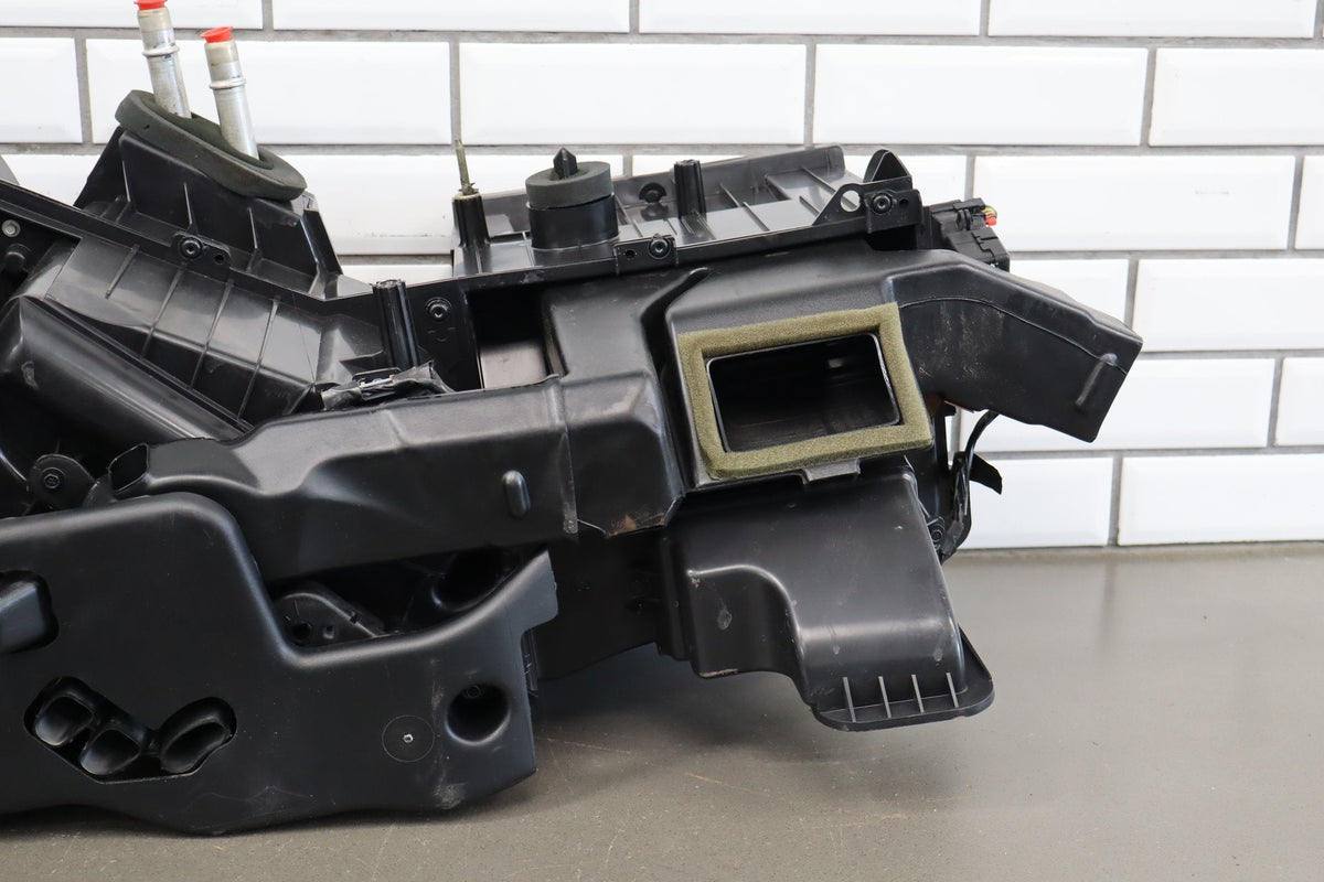2003-07 Chevy Silverado Sierra 2500HD ATC Heater Housing Box