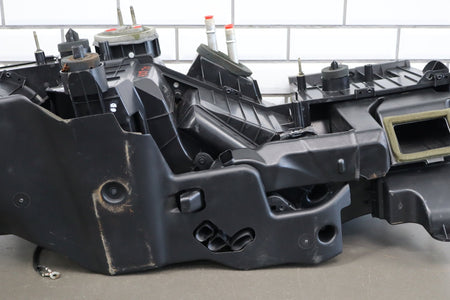 2003-07 Chevy Silverado Sierra 2500HD ATC Heater Housing Box