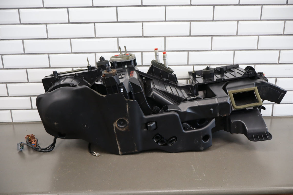 2003-07 Chevy Silverado Sierra 2500HD ATC Heater Housing Box