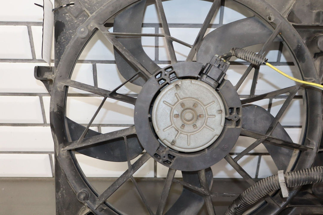 2003 - 2003 GMC Chevy GMT800 5.3L Electric Cooling Fan Kit with Harness