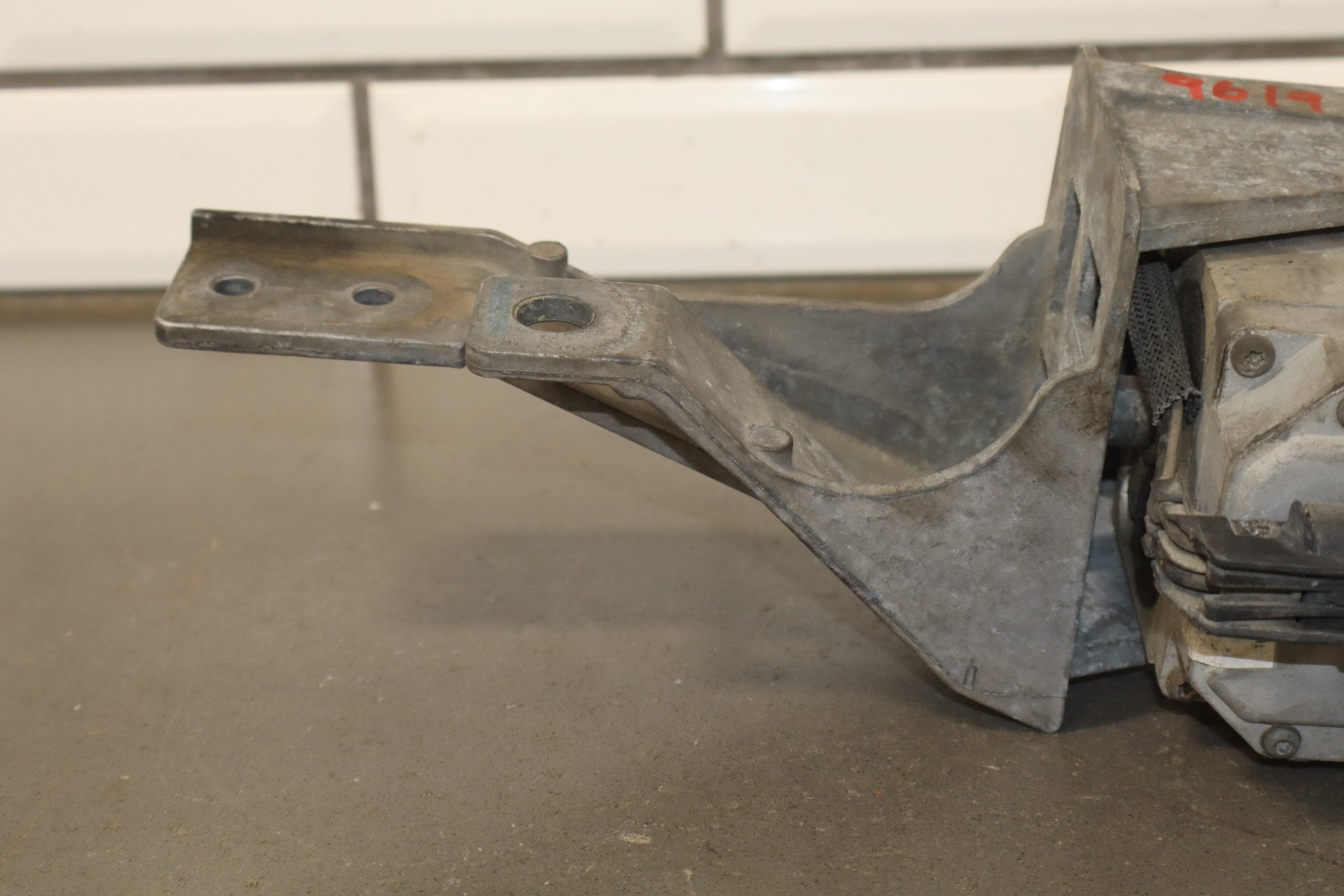 2003-2004 Chevrolet Corvette C5- ABS Brake Module 10343433