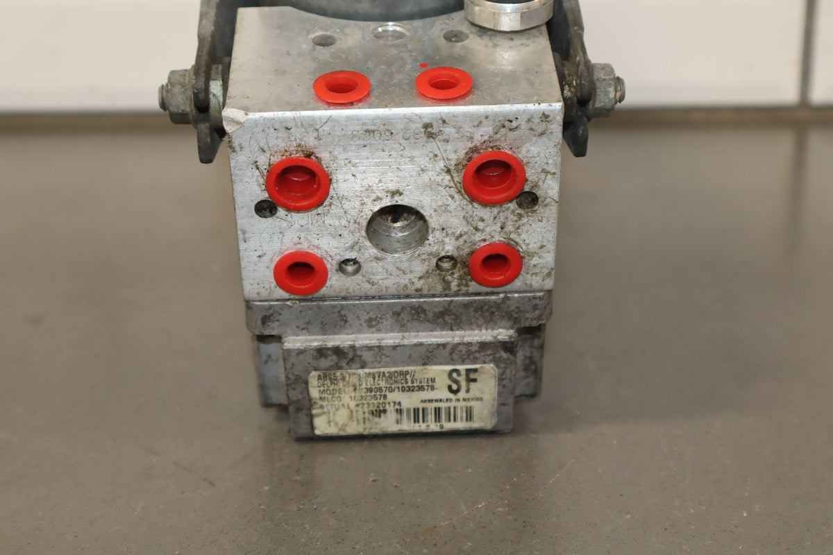 2003-2004 Chevrolet Corvette C5- ABS Brake Module 10343433