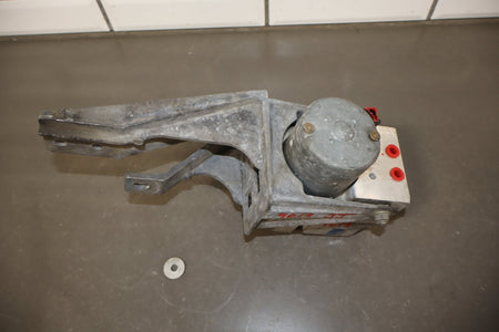 2003-2004 Chevrolet Corvette C5- ABS Brake Module 10343433