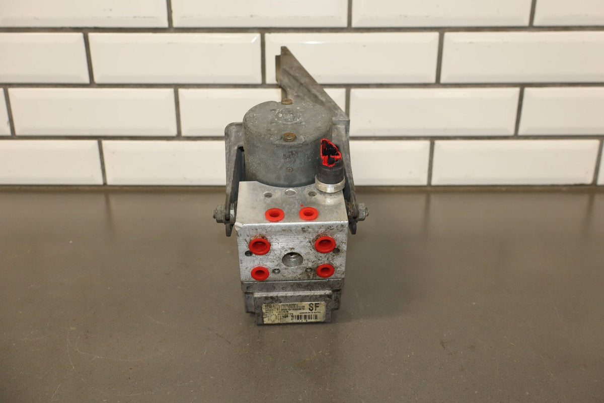 2003-2004 Chevrolet Corvette C5- ABS Brake Module 10343433