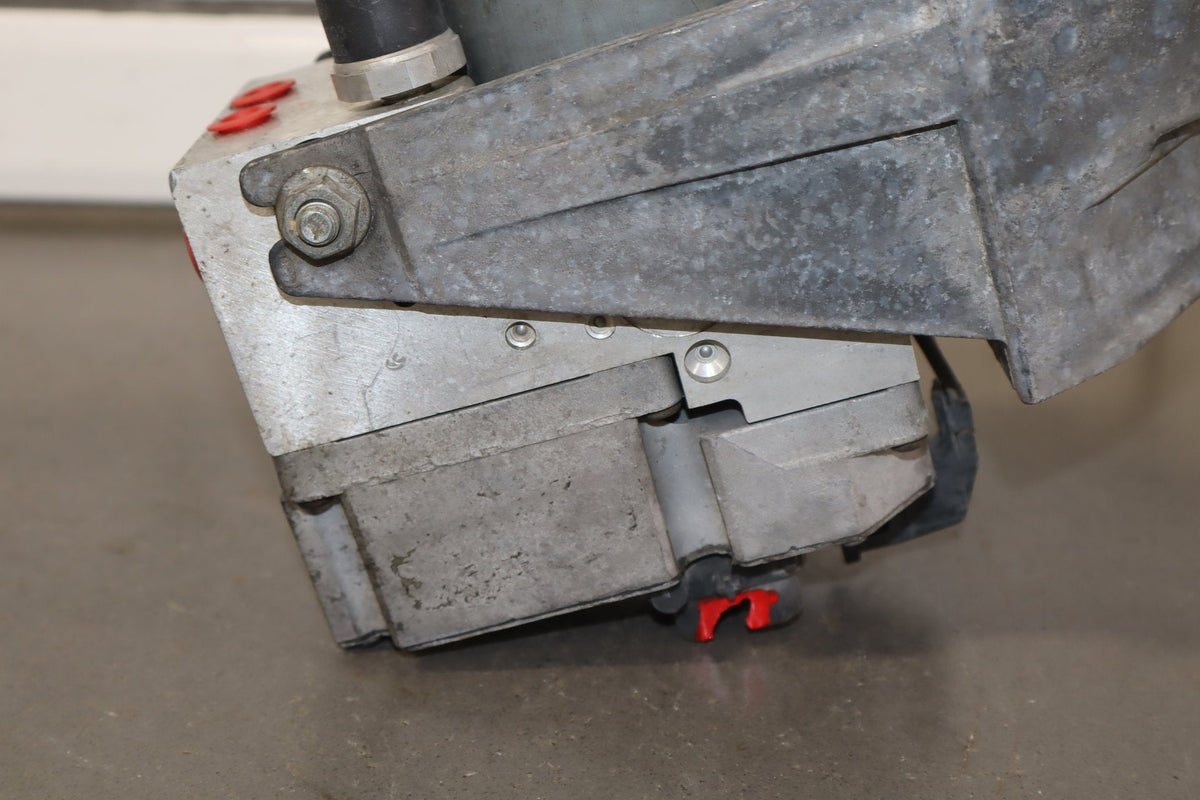 2003-2004 Chevrolet Corvette C5- ABS Brake Module 10343433