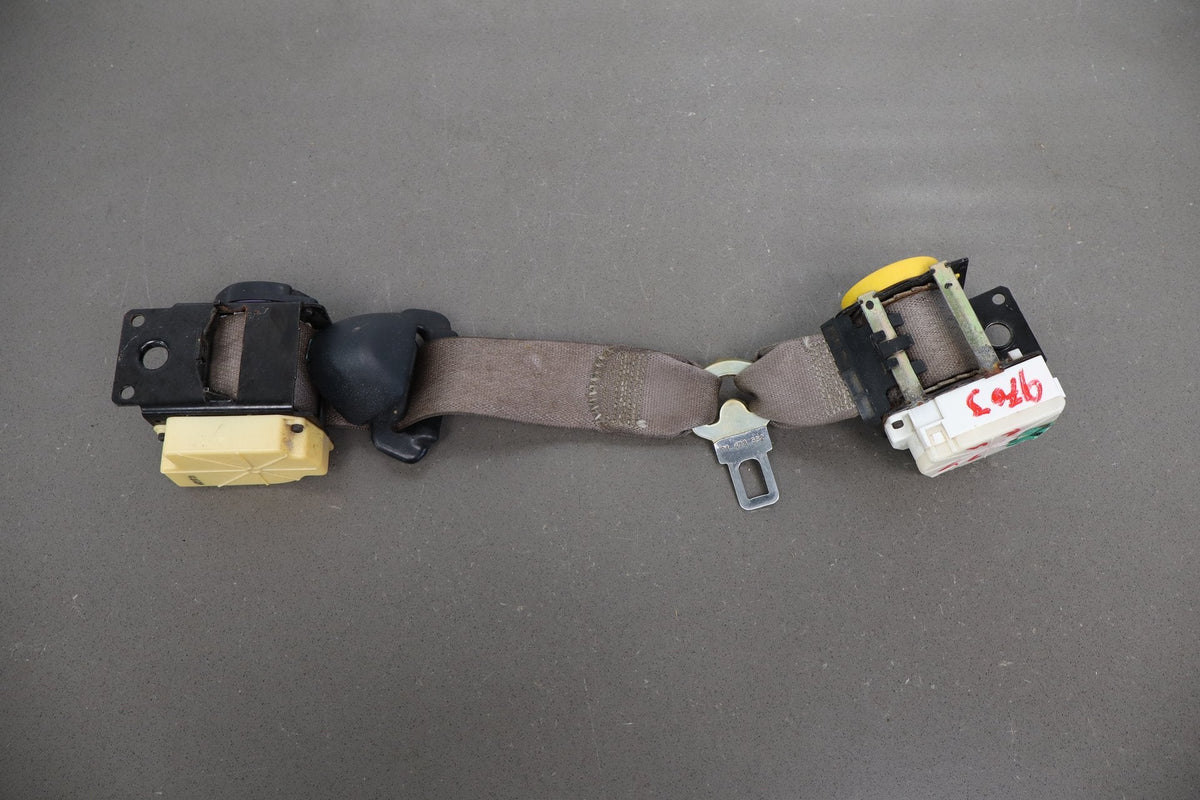 2003-2004 Chevrolet Corvette C5 Coupe Driver Front Seat Belt Light Grey