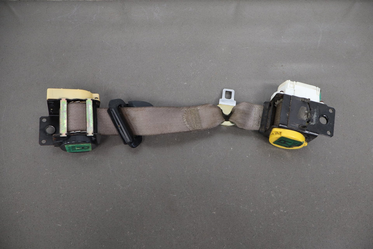 2003-2004 Chevrolet Corvette C5 Coupe Driver Front Seat Belt Light Grey