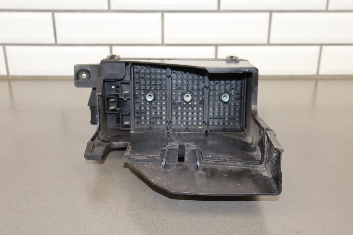 2003-2004 Chevrolet Corvette C5 - Engine Fuse Box 10316193