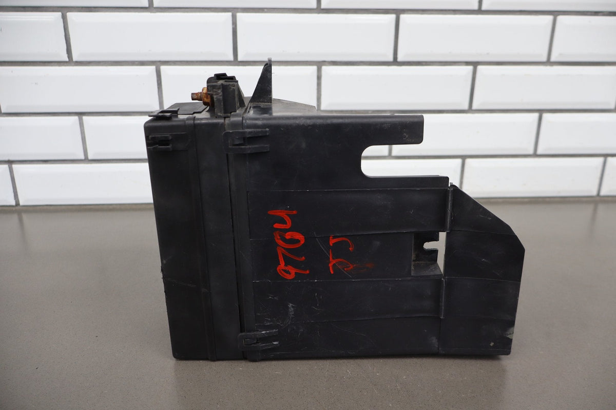 2003-2004 Chevrolet Corvette C5 - Engine Fuse Box 10316193