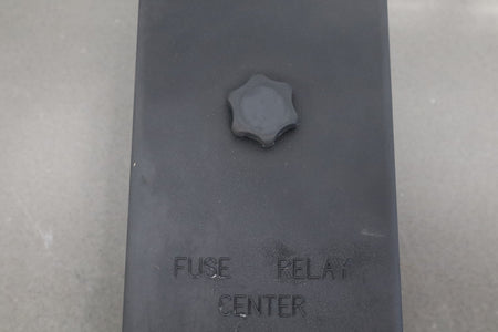 2003-2004 Chevrolet Corvette C5- Engine Fuse Box 10316193