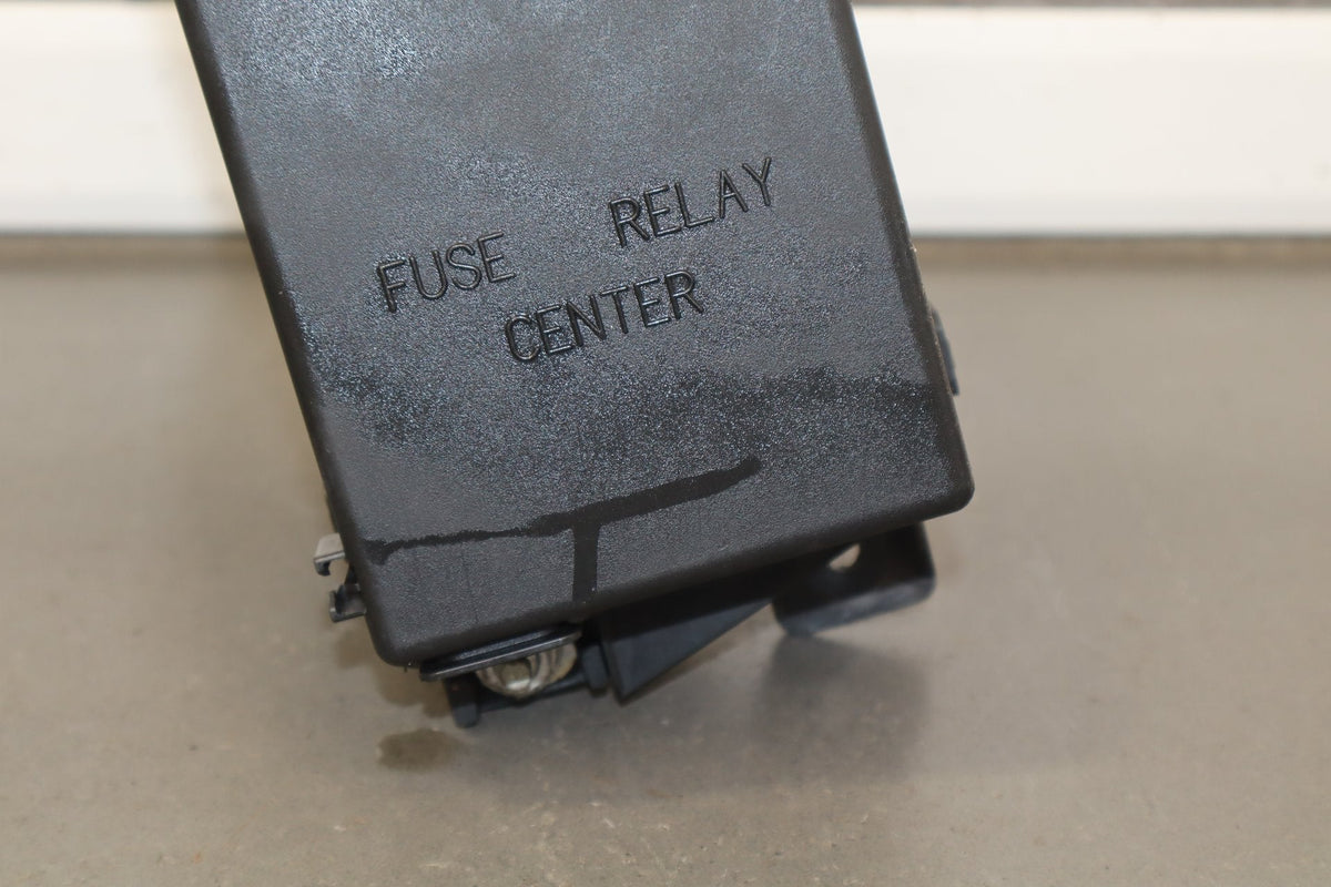2003-2004 Chevrolet Corvette C5- Engine Fuse Box 10316193
