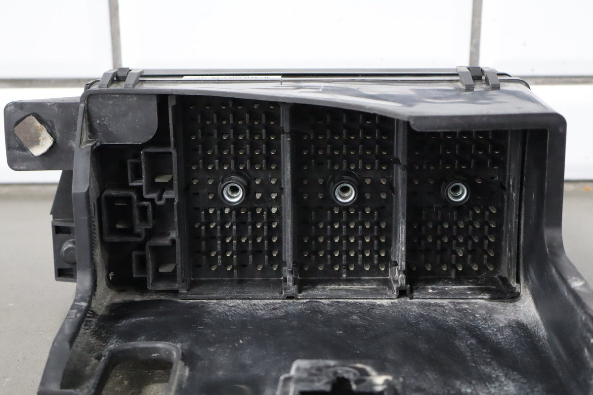 2003-2004 Chevrolet Corvette C5 - Engine Fuse Box 10316193