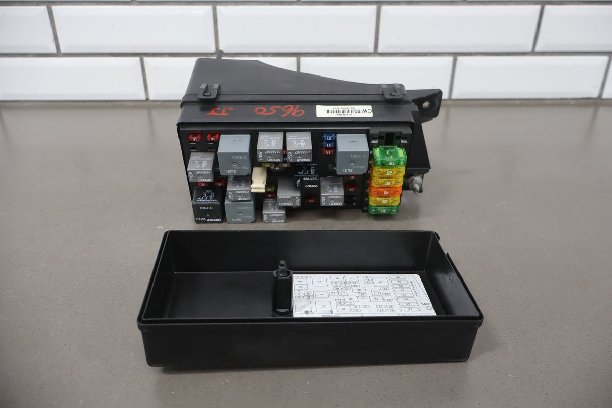 2003-2004 Chevrolet Corvette C5- Engine Fuse Box 10316193
