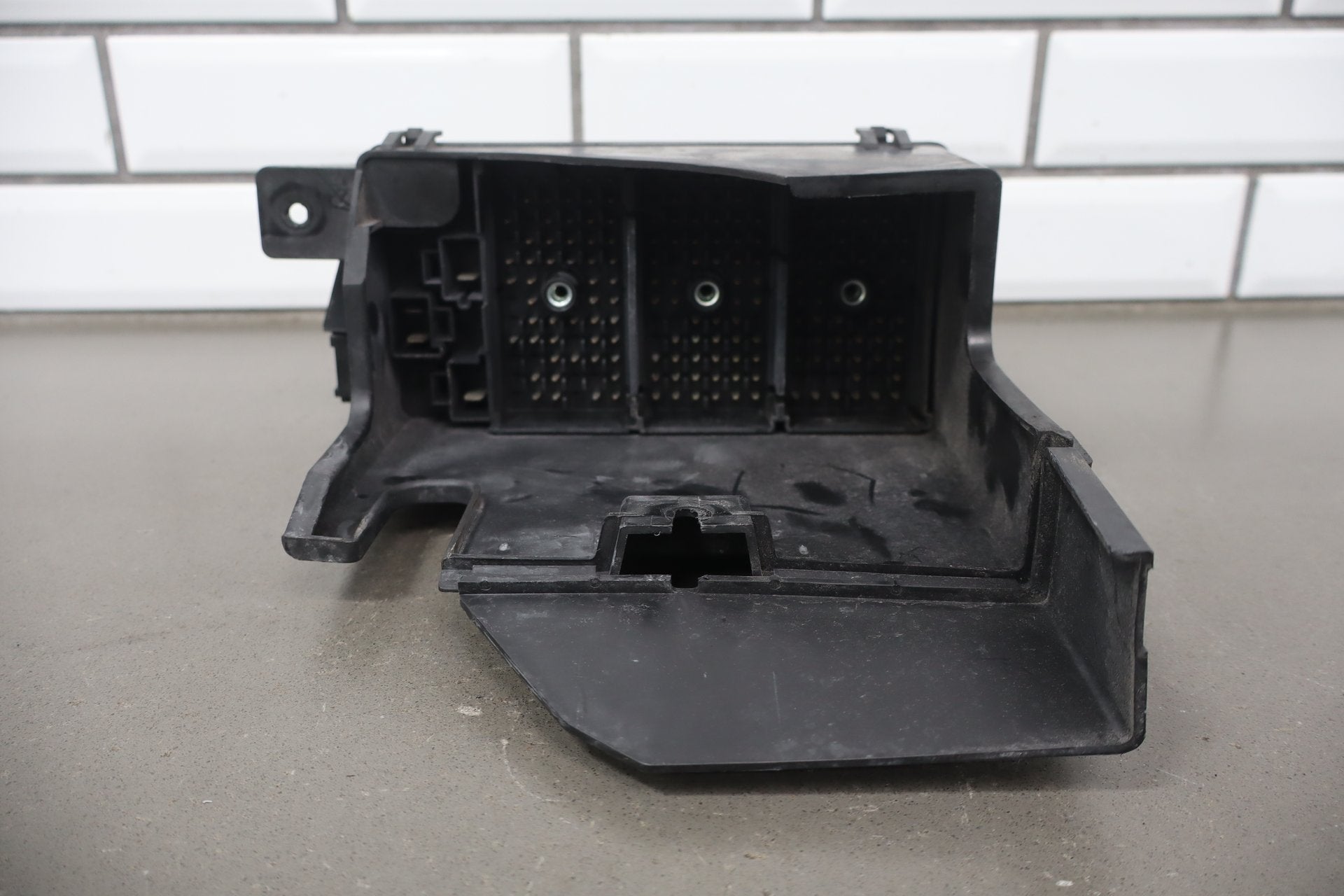 2003-2004 Chevrolet Corvette C5- Engine Fuse Box 10316193