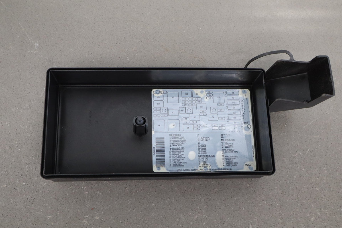 2003-2004 Chevrolet Corvette C5- Engine Fuse Box 10316193