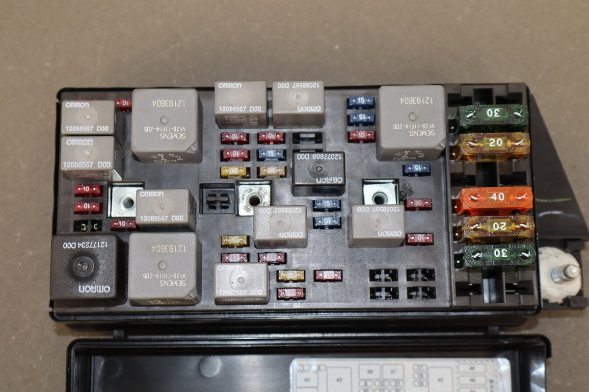 2003-2004 Chevrolet Corvette C5 - Engine Fuse Box 10316193