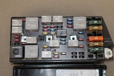 2003-2004 Chevrolet Corvette C5 - Engine Fuse Box 10316193