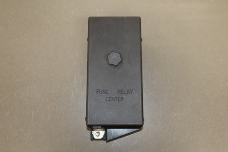 2003-2004 Chevrolet Corvette C5 - Engine Fuse Box 10316193