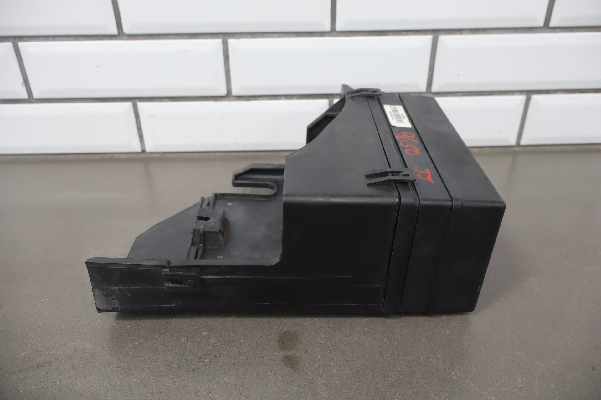 2003-2004 Chevrolet Corvette C5- Engine Fuse Box 10316193