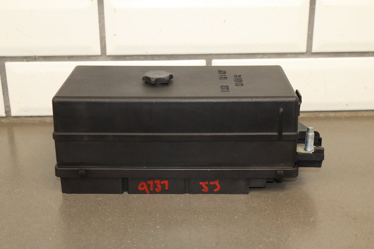 2003-2004 Chevrolet Corvette C5 - Engine Fuse Box 10316193