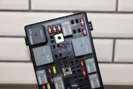 2003-2004 Chevrolet Corvette C5 - Engine Fuse Box 10316193