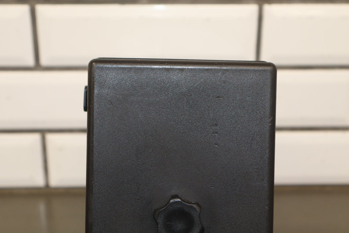 2003-2004 Chevrolet Corvette C5- Engine Fuse Box 10316193
