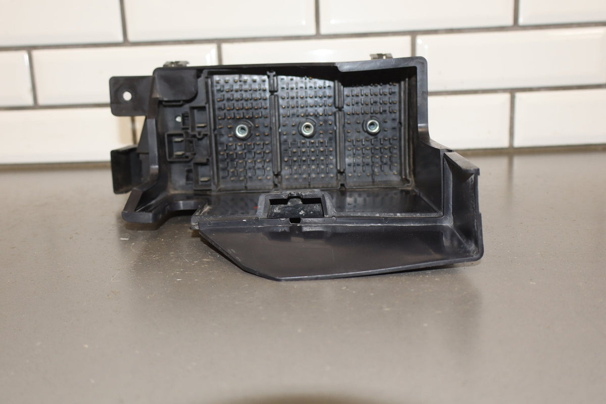 2003-2004 Chevrolet Corvette C5- Engine Fuse Box 10316193