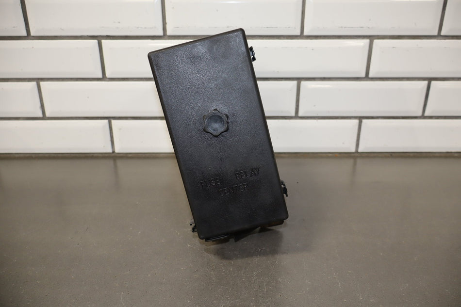 2003-2004 Chevrolet Corvette C5 - Engine Fuse Box 10316193
