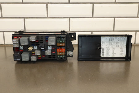 2003-2004 Chevrolet Corvette C5 - Engine Fuse Box 10316193