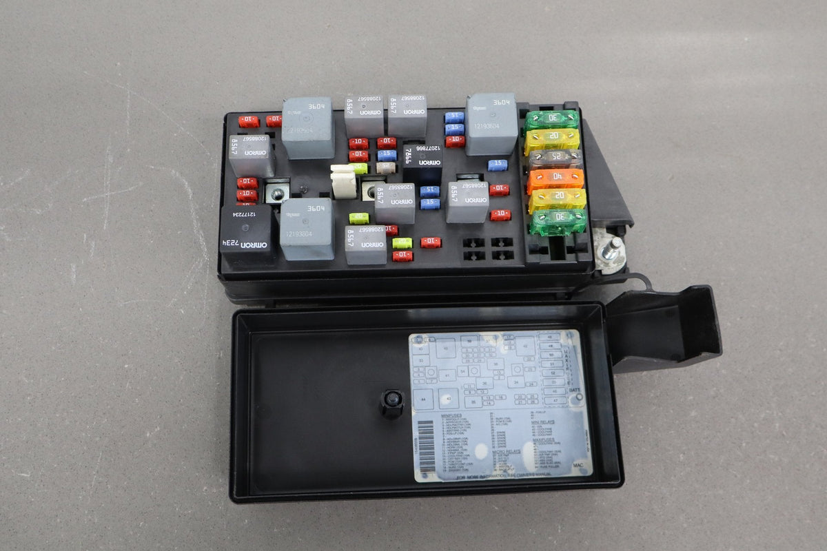 2003-2004 Chevrolet Corvette C5- Engine Fuse Box 10316193