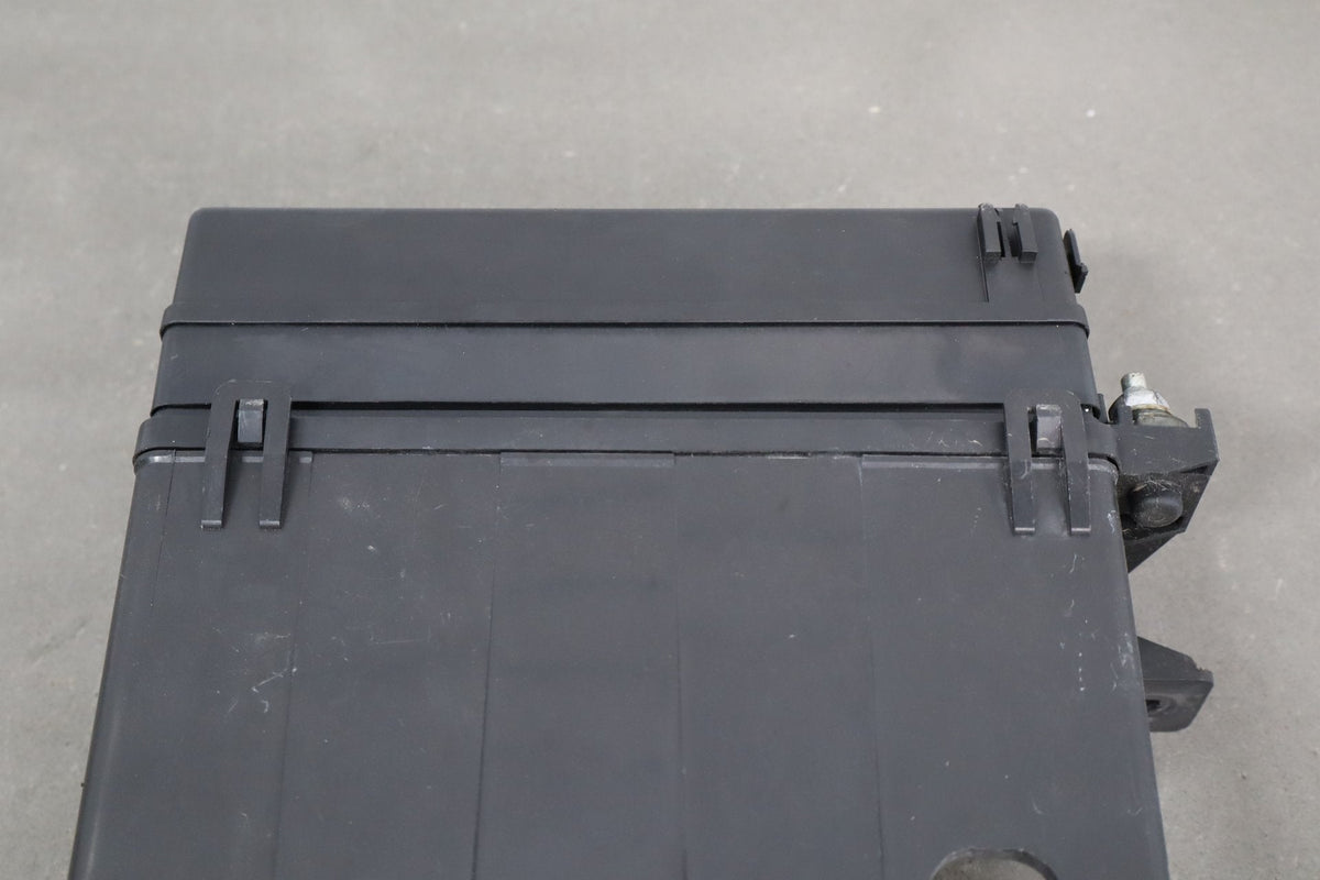 2003-2004 Chevrolet Corvette C5- Engine Fuse Box 10316193