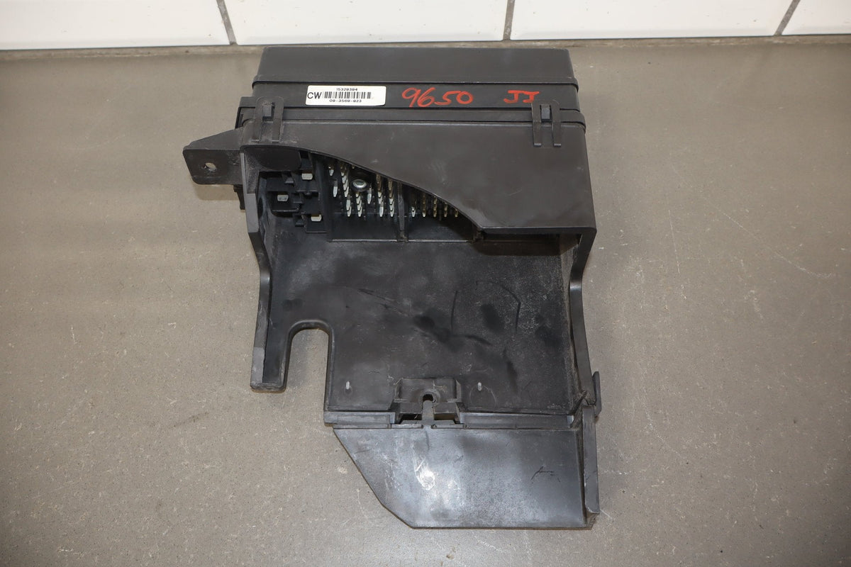 2003-2004 Chevrolet Corvette C5- Engine Fuse Box 10316193