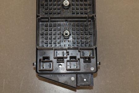 2003-2004 Chevrolet Corvette C5 - Engine Fuse Box 10316193