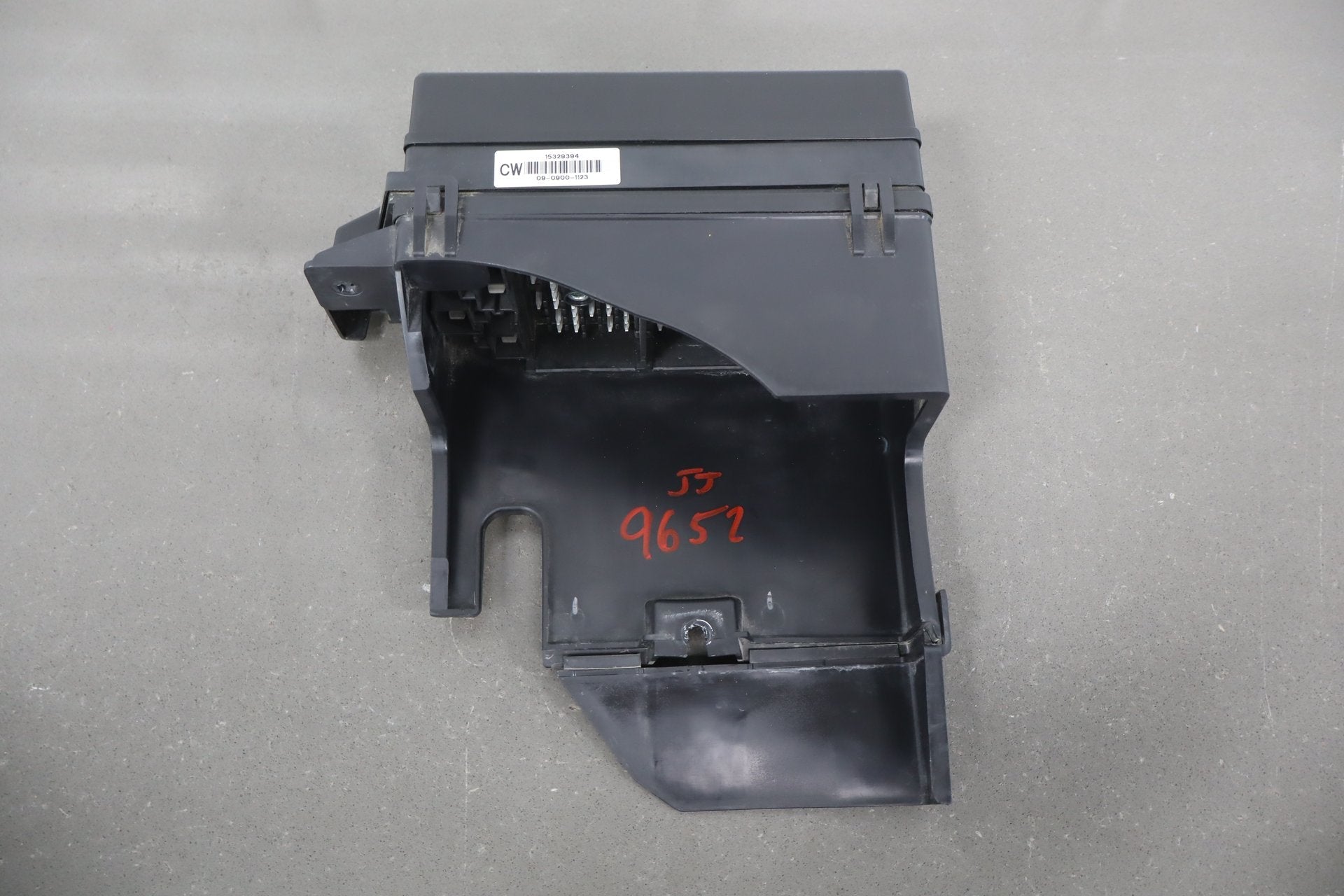2003-2004 Chevrolet Corvette C5- Engine Fuse Box 10316193