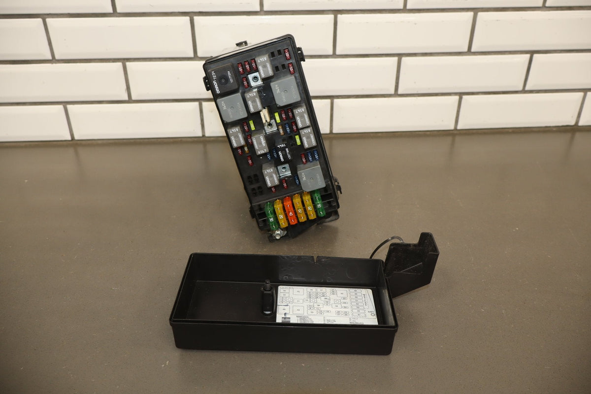 2003-2004 Chevrolet Corvette C5- Engine Fuse Box 10316193