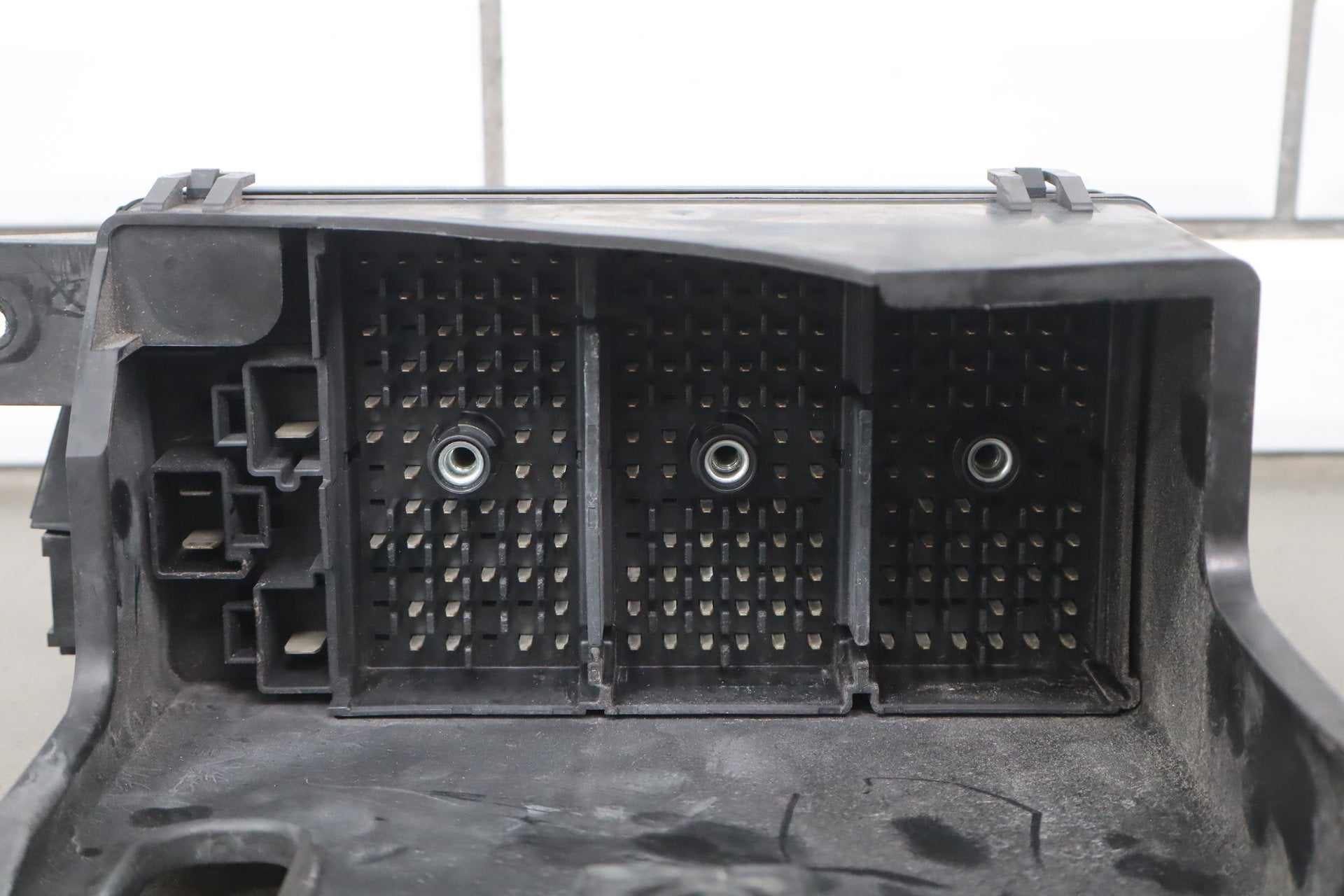 2003-2004 Chevrolet Corvette C5- Engine Fuse Box 10316193