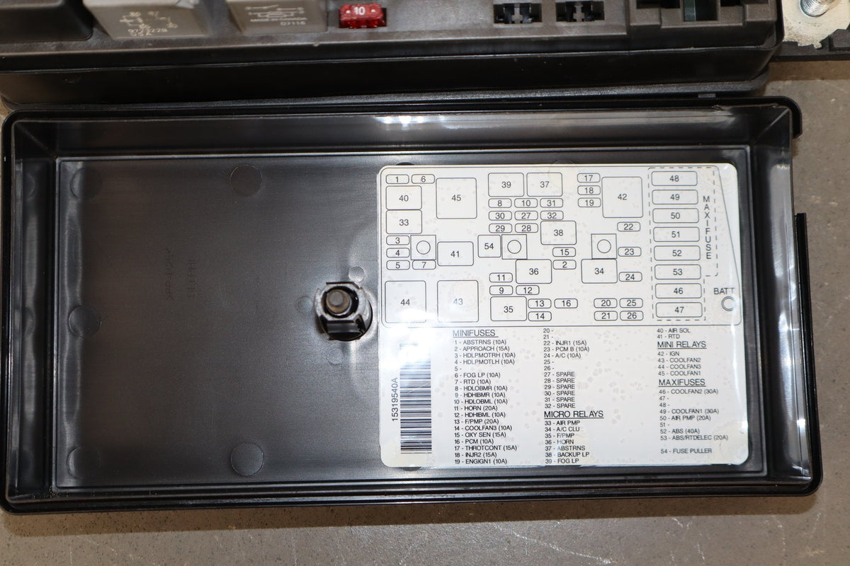 2003-2004 Chevrolet Corvette C5 - Engine Fuse Box 10316193