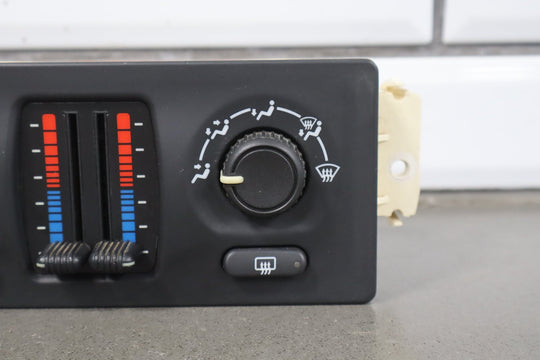 2003 - 2004 Chevrolet Silverado 2500 Climate Control 21997350 OEM