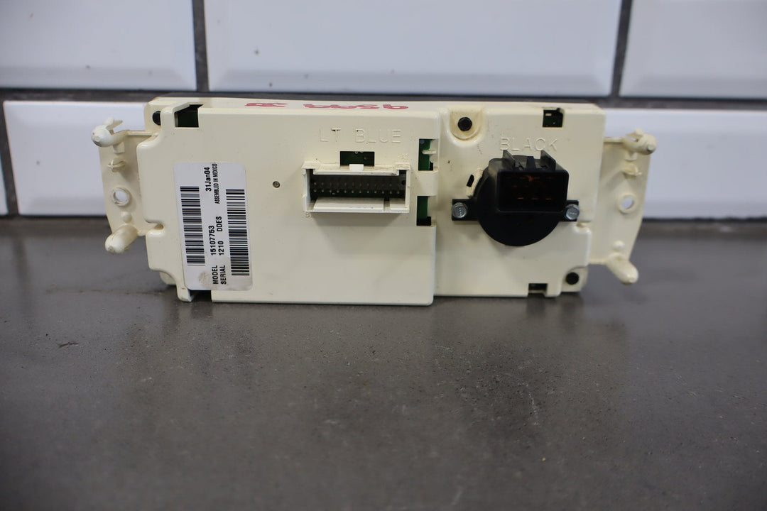 2003 - 2004 Chevrolet Silverado 2500 Climate Control 21997350 OEM