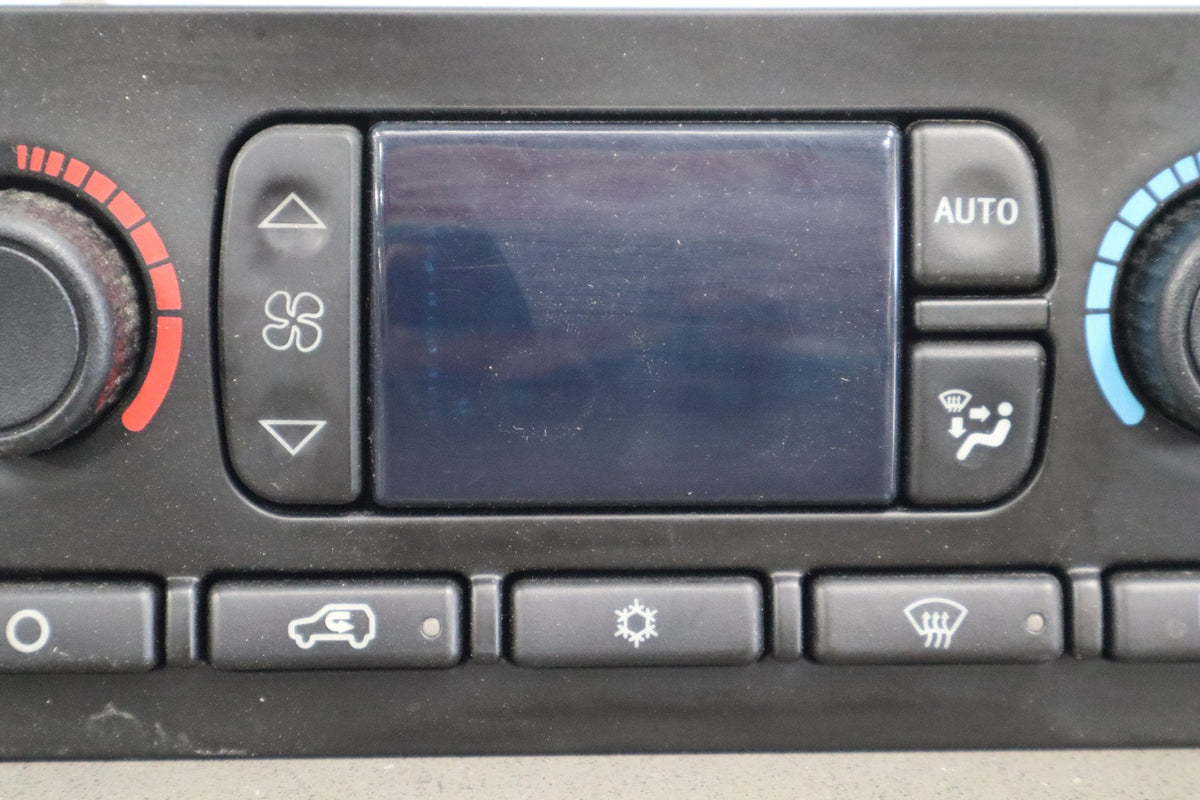 2003-2004 Chevrolet Silverado 2500 Climate Control 21997352 OEM