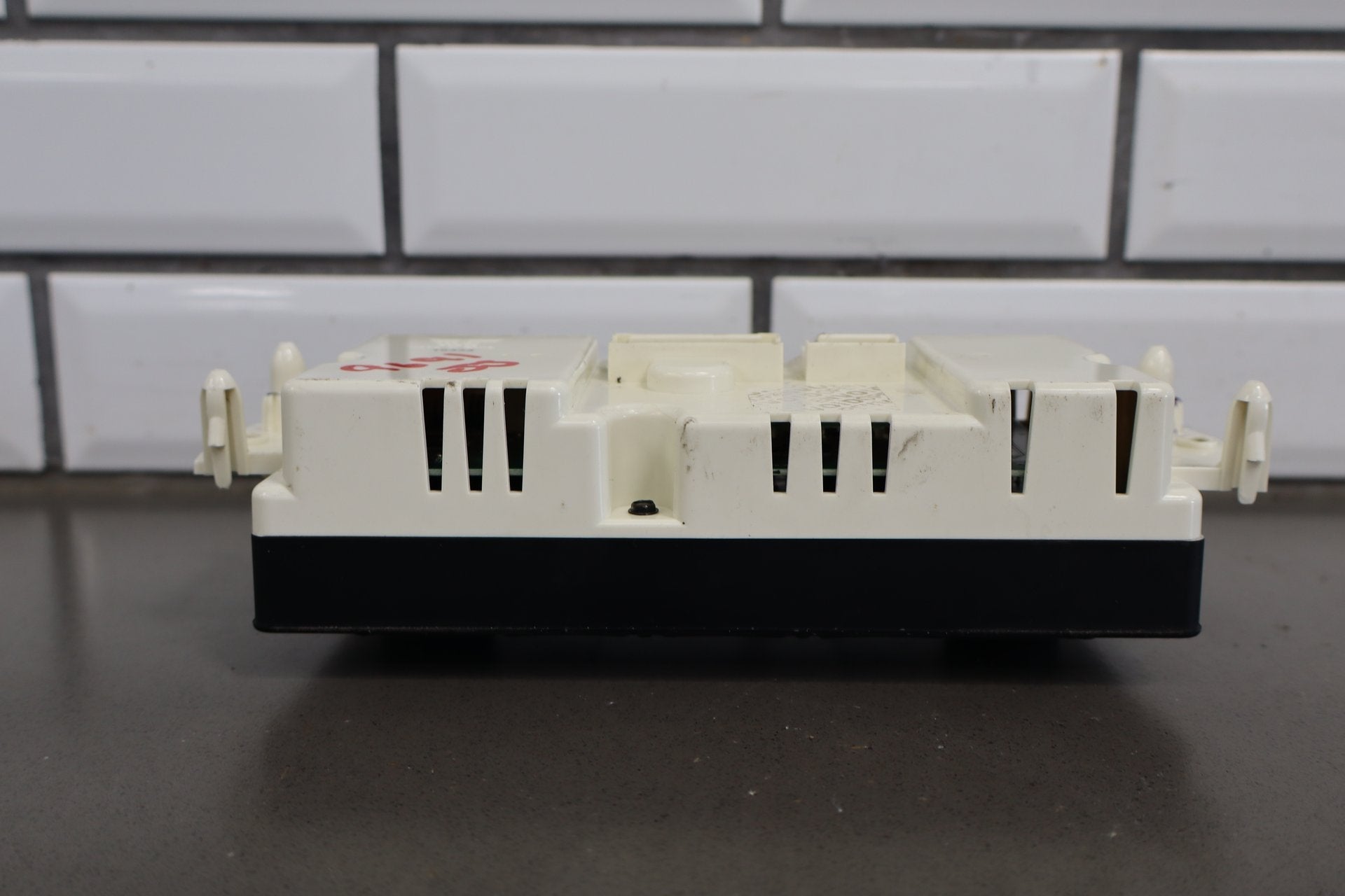 2003-2004 Chevrolet Silverado 2500 Climate Control 21997352 OEM
